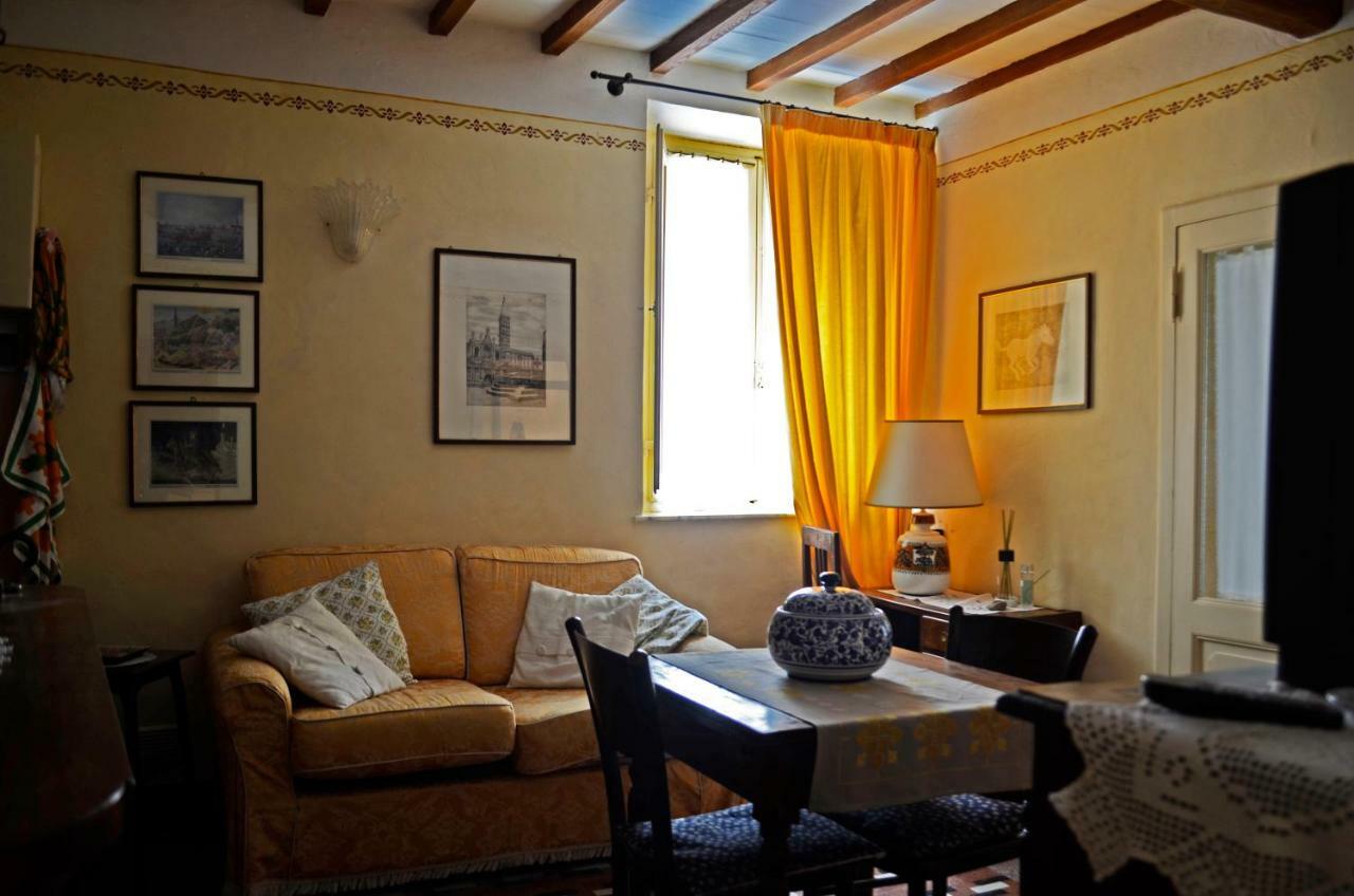 Apartamento Casa Di Luli Siena Exterior foto